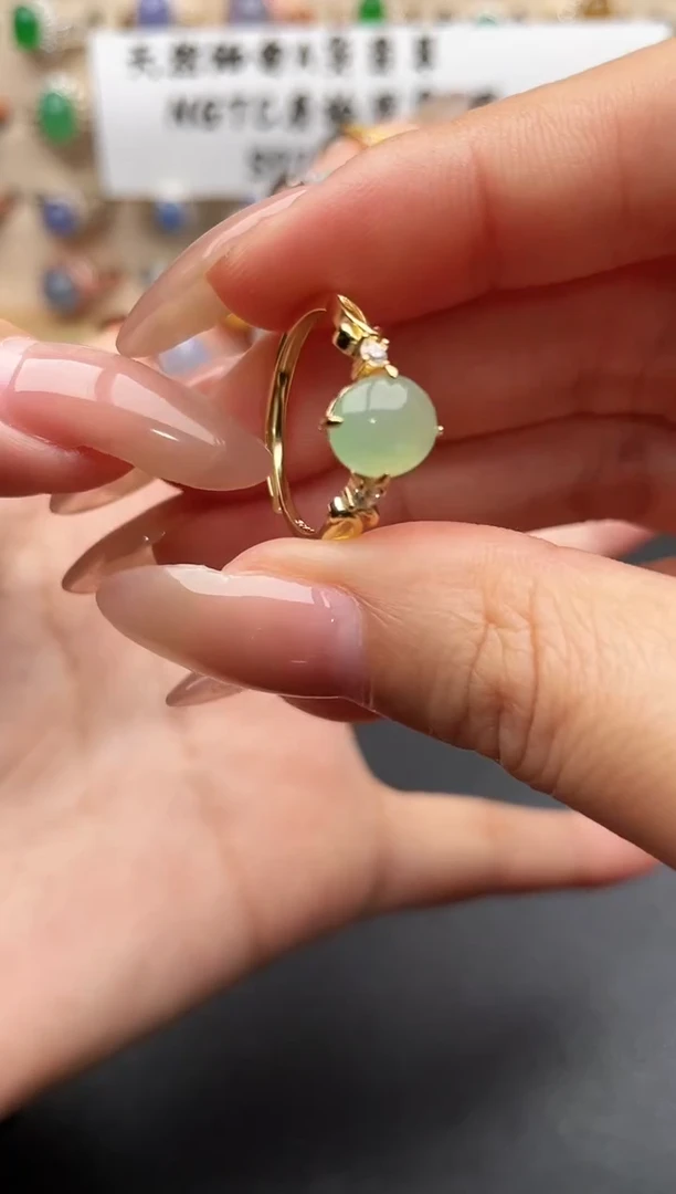 银S925镶嵌戒指翡翠一物一证一礼盒