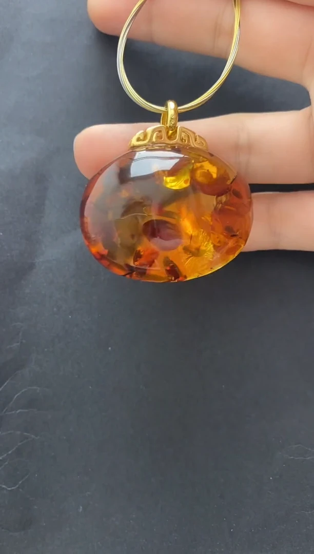 裸石琥珀未镶嵌吊坠