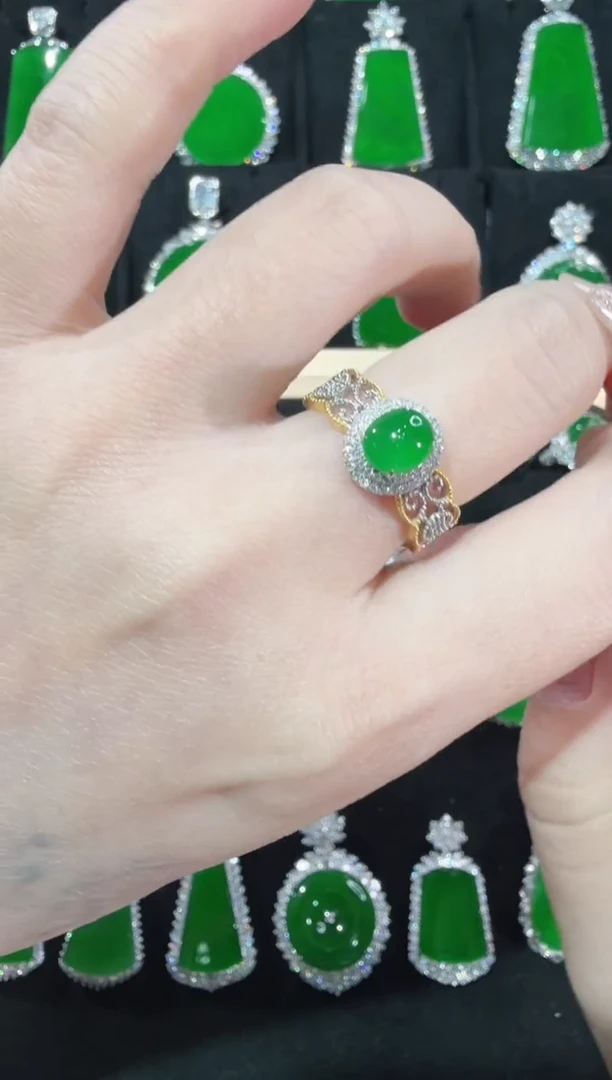 18K金镶嵌戒指翡翠布契拉提戒指天然A货翡翠72h鉴赏期