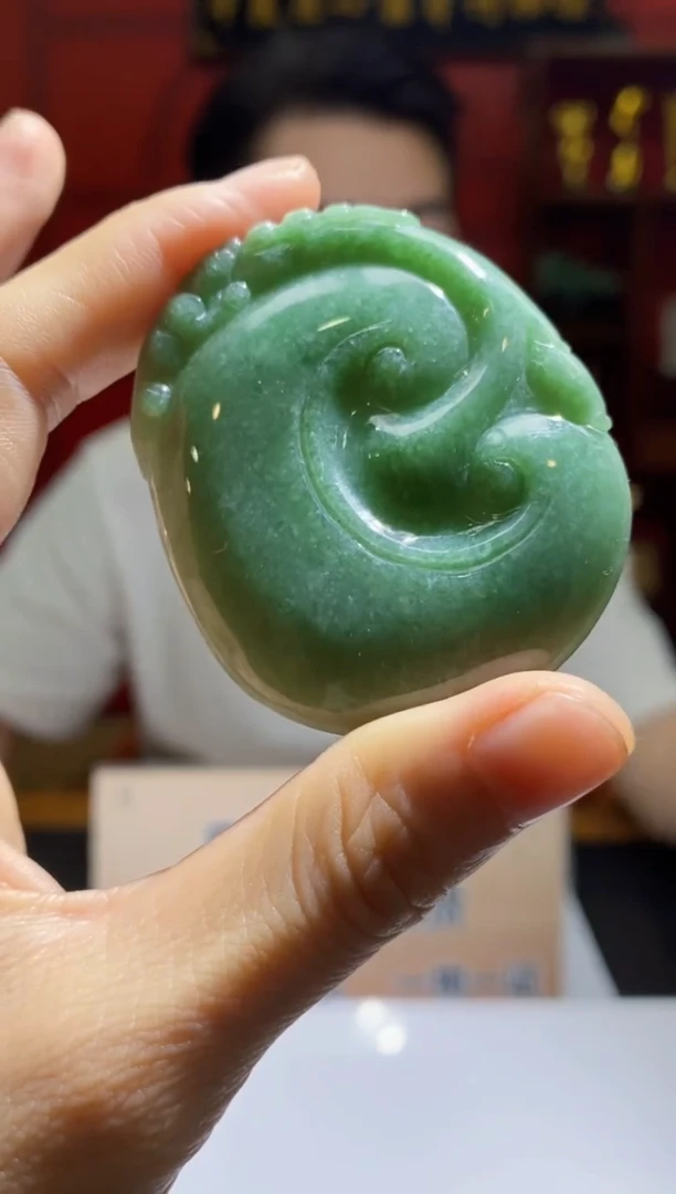 翡翠未镶嵌颈饰LSF0616013