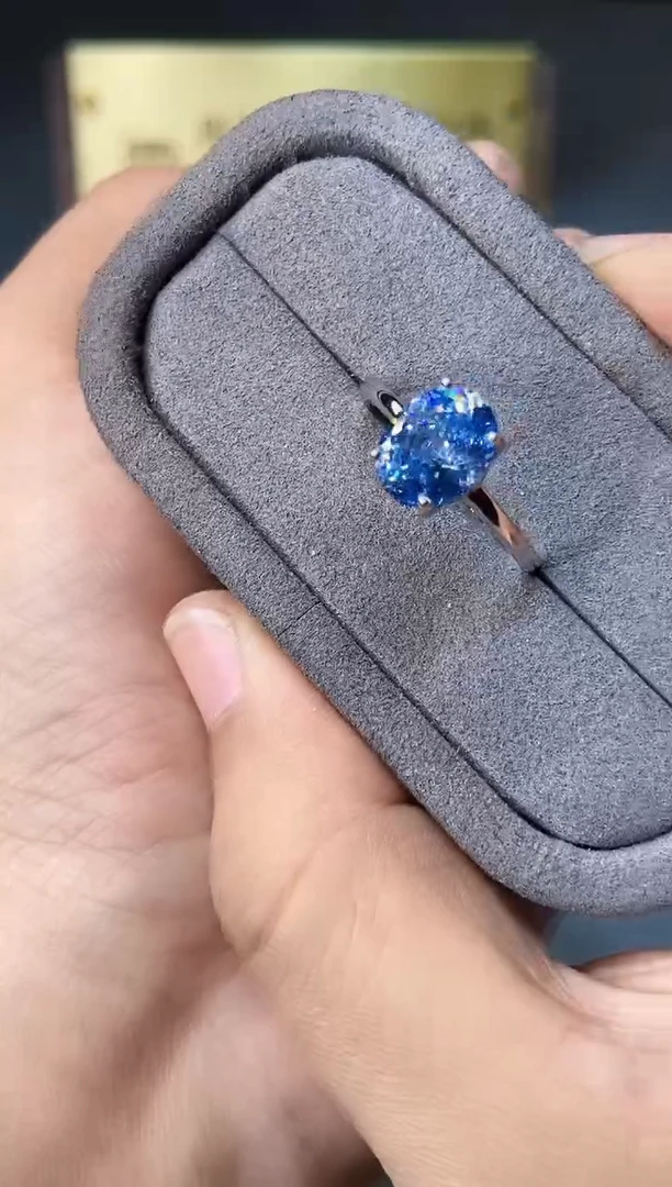 银S925镶嵌戒圈海蓝宝石.........
