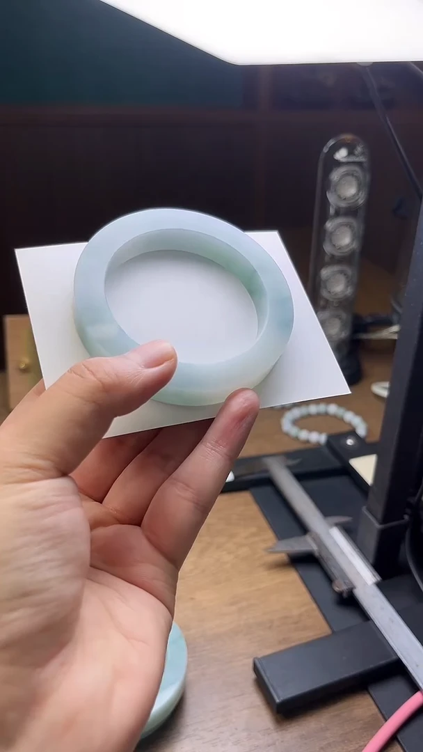 未镶嵌手镯定制翡翠珍**翠定制