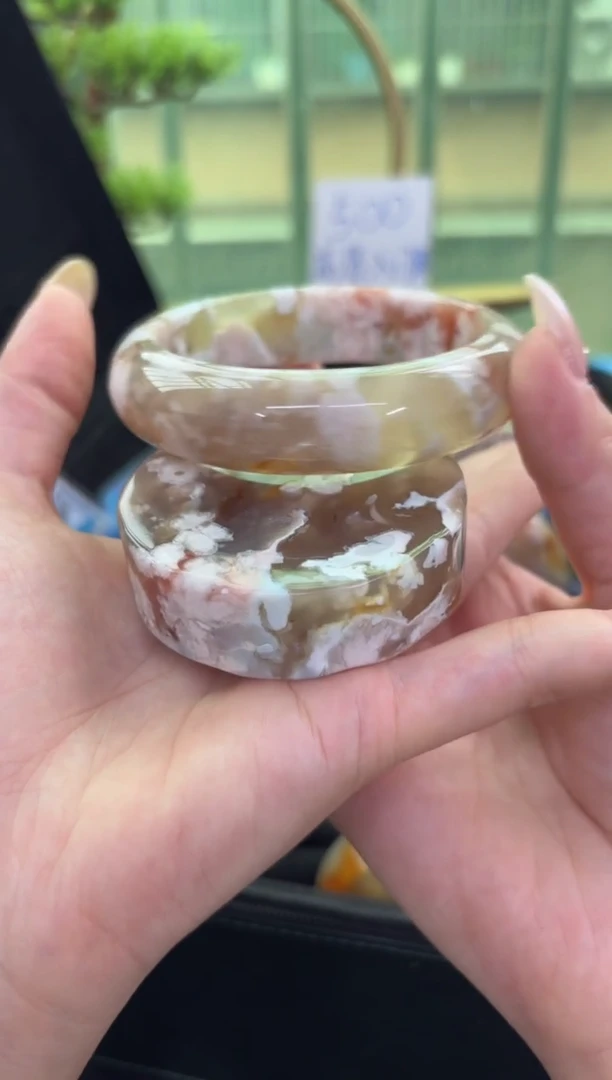 未镶嵌手镯石英质玉C173(61圈赠送镯心)