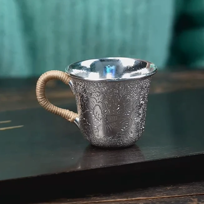 手工锤纹牡丹主人杯