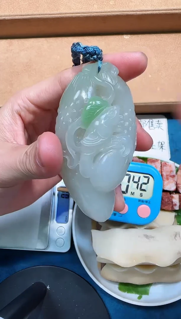 颈饰未镶嵌和田玉风*把件