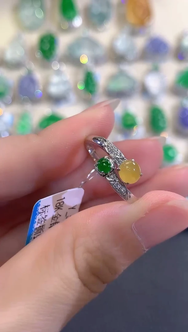 18K金镶嵌戒指翡翠b36  多样性一件发