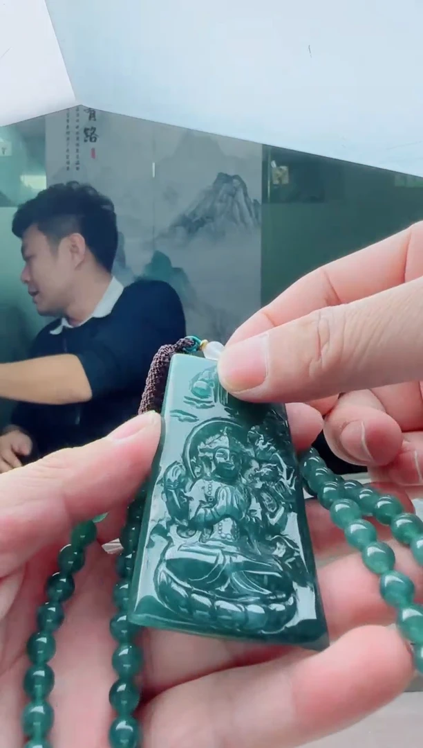 【闪购商品】翡翠颈饰未镶嵌111111111111