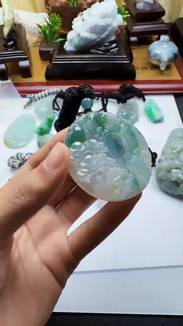 吊坠(不含链)未镶嵌翡翠1