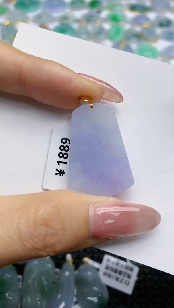 【闪购商品】翡翠挂件18K金镶嵌天然翡翠A货