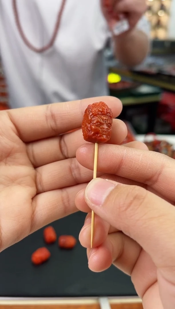 【闪购商品】南红玛瑙财财未镶嵌一个/条