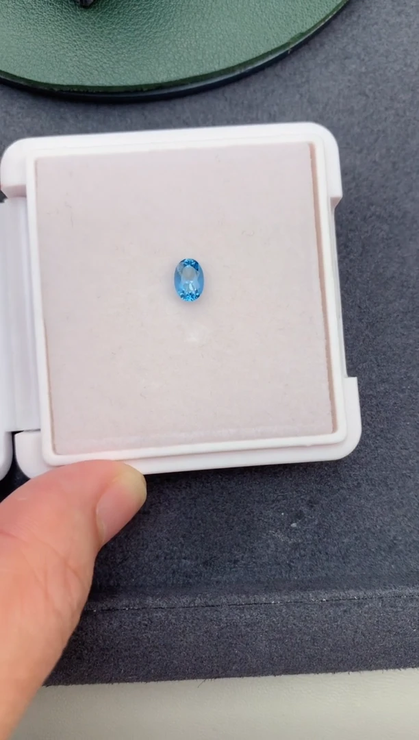 海蓝宝石裸石未镶嵌58分超圣海蓝宝