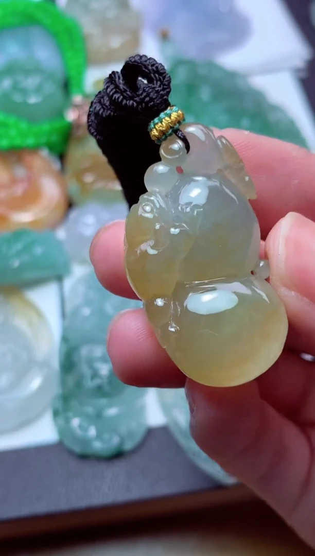 翡翠未镶嵌颈饰天然翡翠