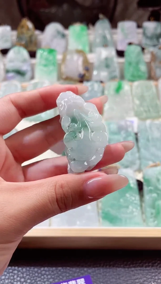 翡翠未镶嵌颈饰0000012345