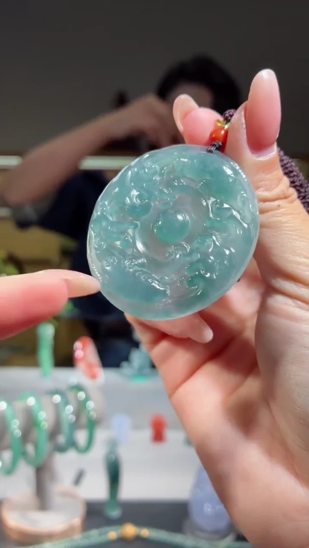 吊坠(不含链)未镶嵌翡翠乾坤鱼