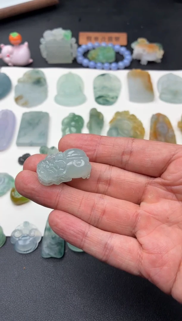 未镶嵌定制翡翠翡翠