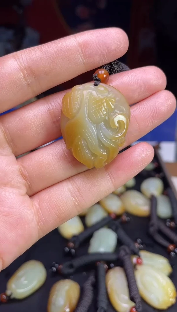 颈饰未镶嵌和田玉123