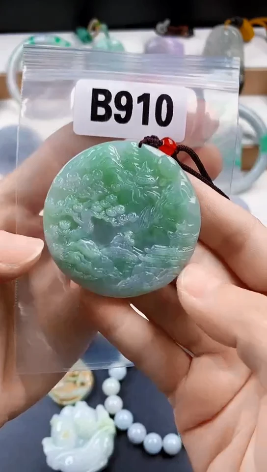 颈饰未镶嵌翡翠本***r天然翡翠吊坠挂件