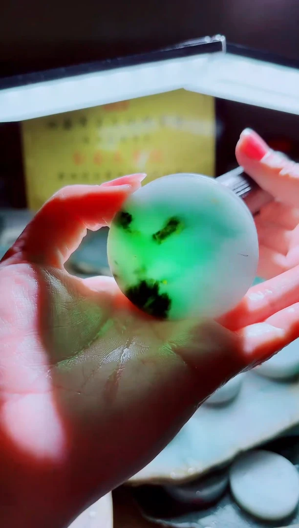 翡翠挂件未镶嵌A货曹璀928