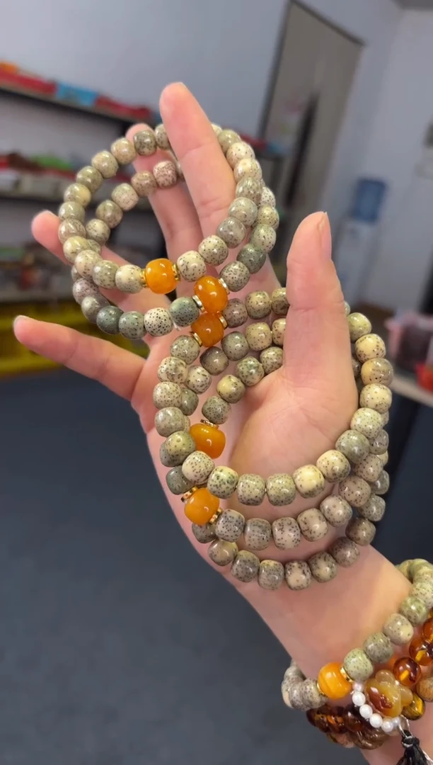 手链蜜蜡未镶嵌9*10烟灰星月【雨过天晴】