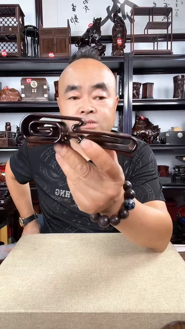 木二连老李红木工艺品