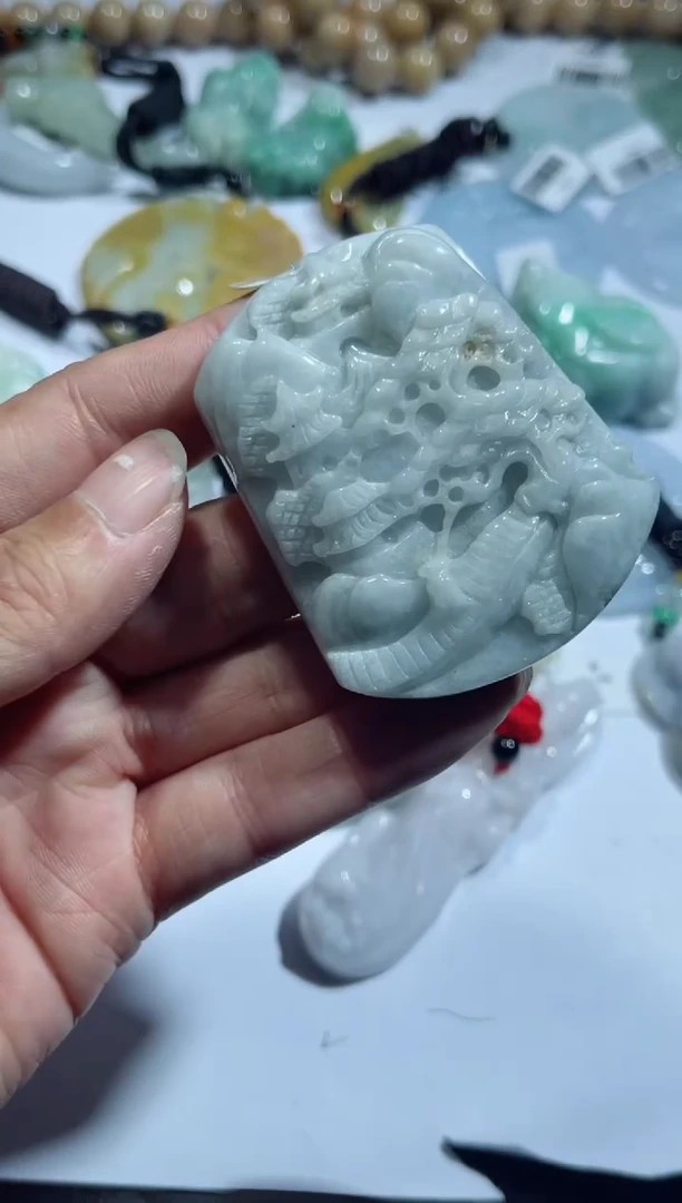 【闪购商品】翡翠吊坠(不含链)未镶嵌00001097