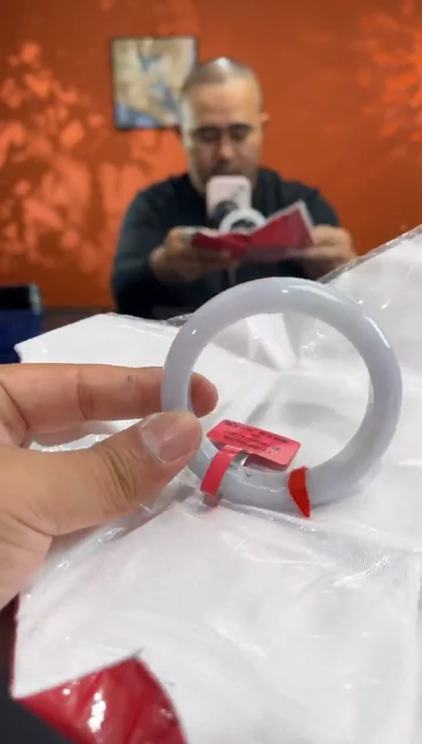 未镶嵌手镯翡翠13