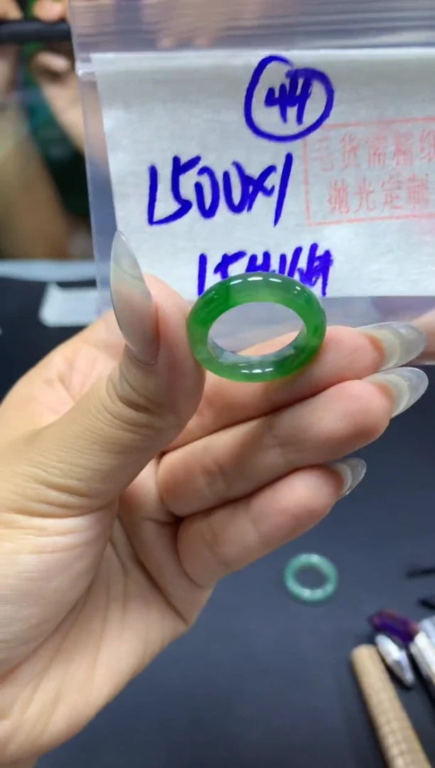 未镶嵌定制翡翠戒圈#1500元-毛货需精细抛光