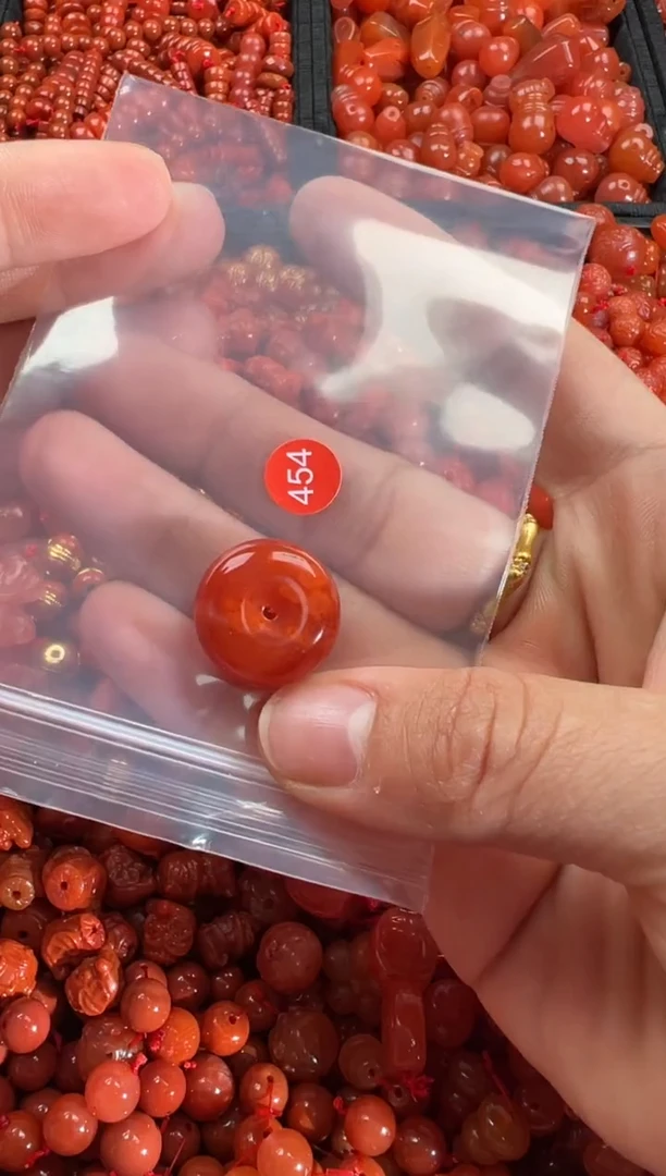 【闪购商品】南红玛瑙颈饰未镶嵌1