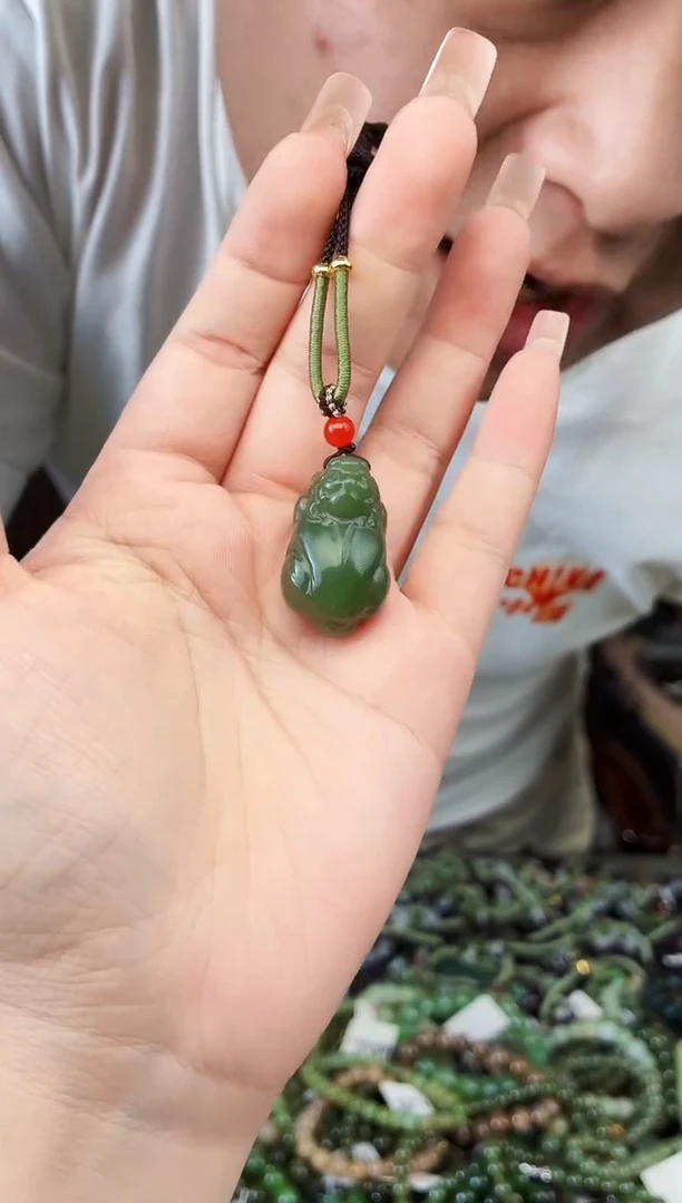 和田玉未镶嵌颈饰拍一发一