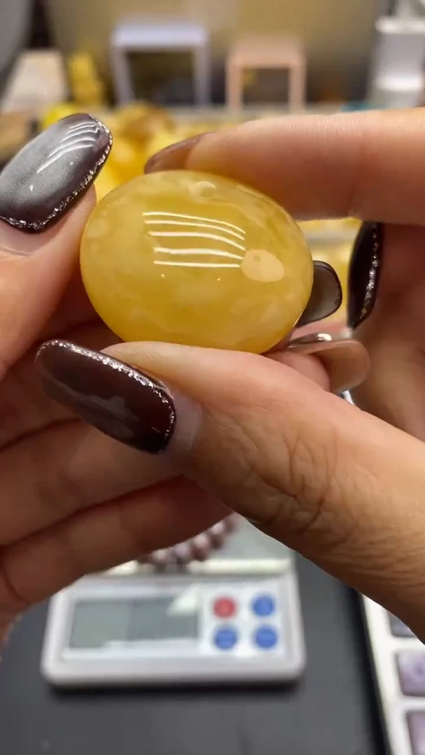 琥珀未镶嵌珠宝奇石346