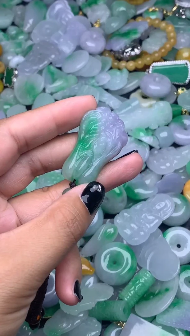 翡翠未镶嵌颈饰天然缅甸翡翠吊坠