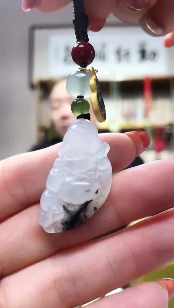 未镶嵌岫玉吊坠`