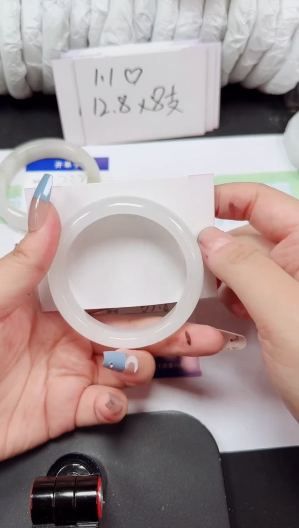 石英岩玉手镯未镶嵌229-55/56