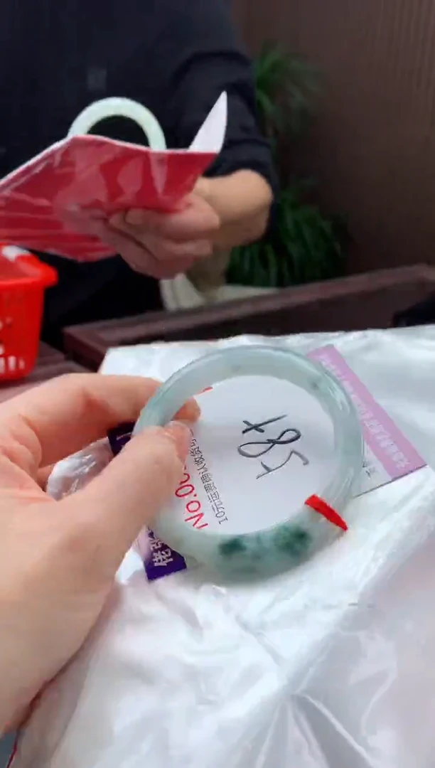 【闪购商品】翡翠手镯未镶嵌天然缅甸A货翡翠