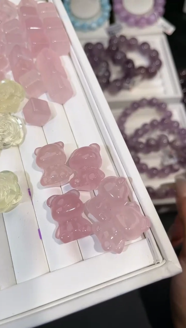 【闪购商品】水晶手链未镶嵌多样性发一粉晶小熊