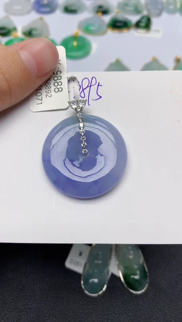 颈饰18K金镶嵌翡翠天然缅甸A货翡翠百元以上9元证书费自理