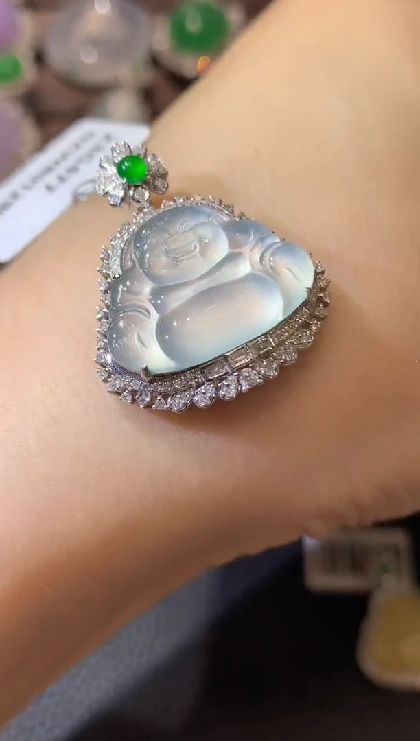 翡翠18K金镶嵌吊坠(不含链)D26