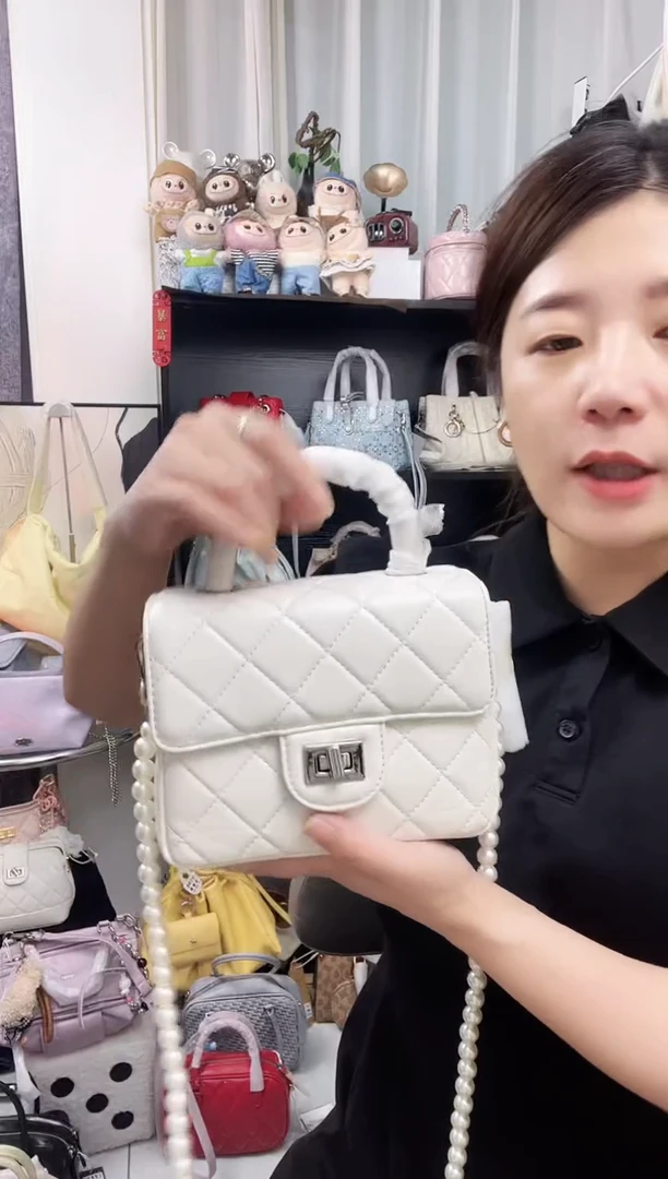 小牛剖层皮革福利款女士包包
