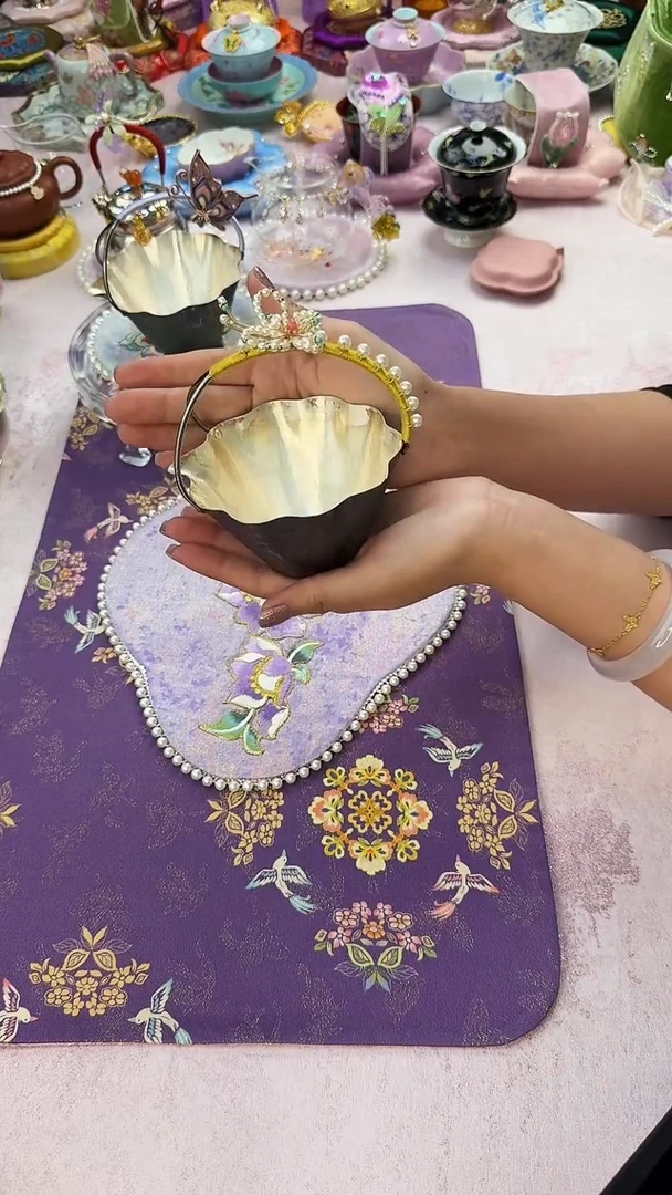 149清样品 紫皮公杯 带编织黄色蝴蝶