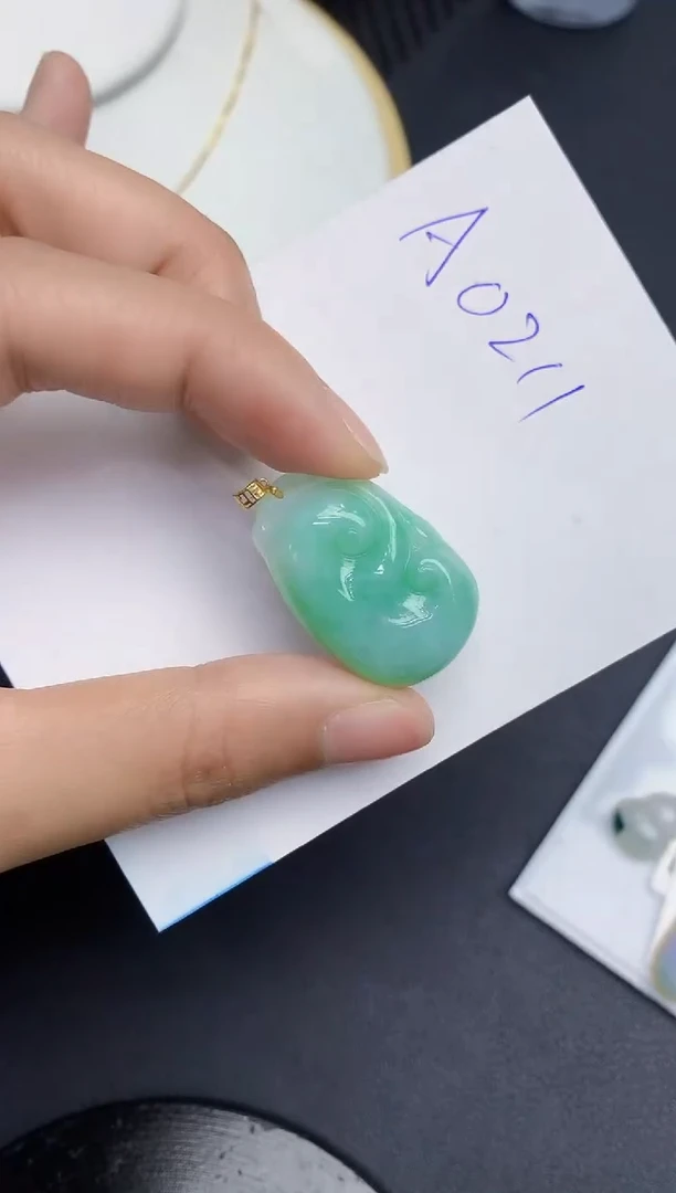 【闪购商品】翡翠颈饰18K金镶嵌000000000