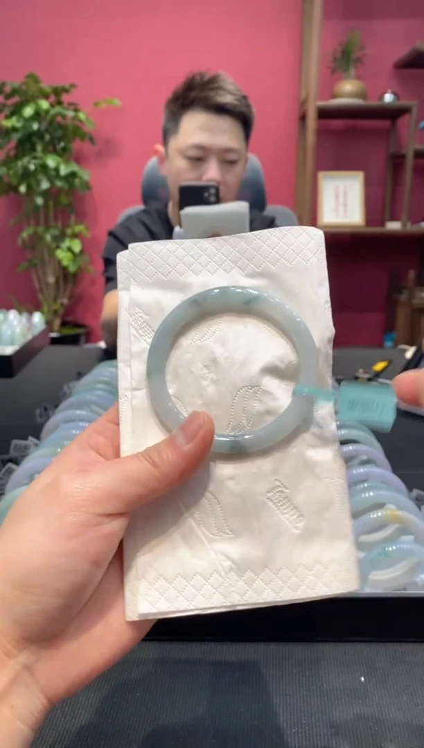 【闪购商品】翡翠手镯未镶嵌00004793