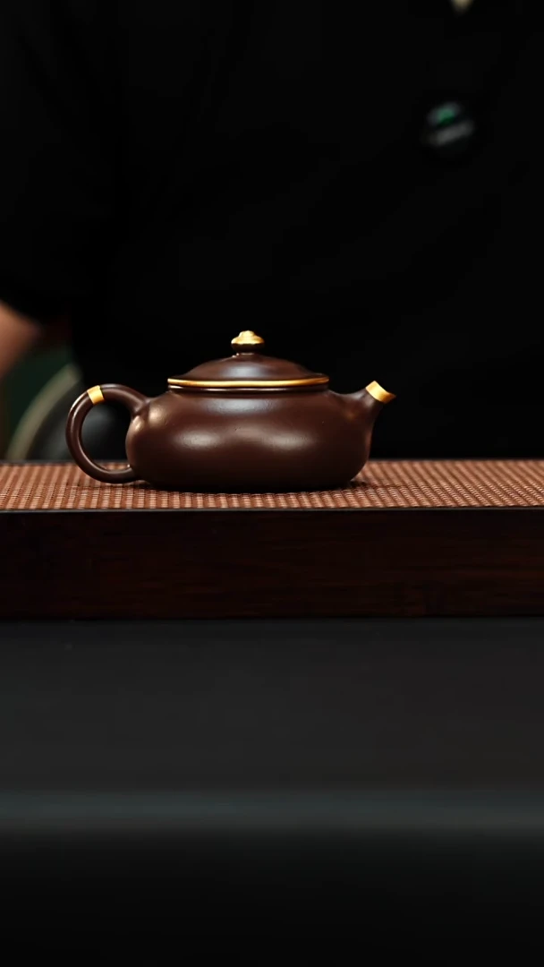 茶壶紫砂宜兴紫砂 寒江壶 紫罗兰 描金