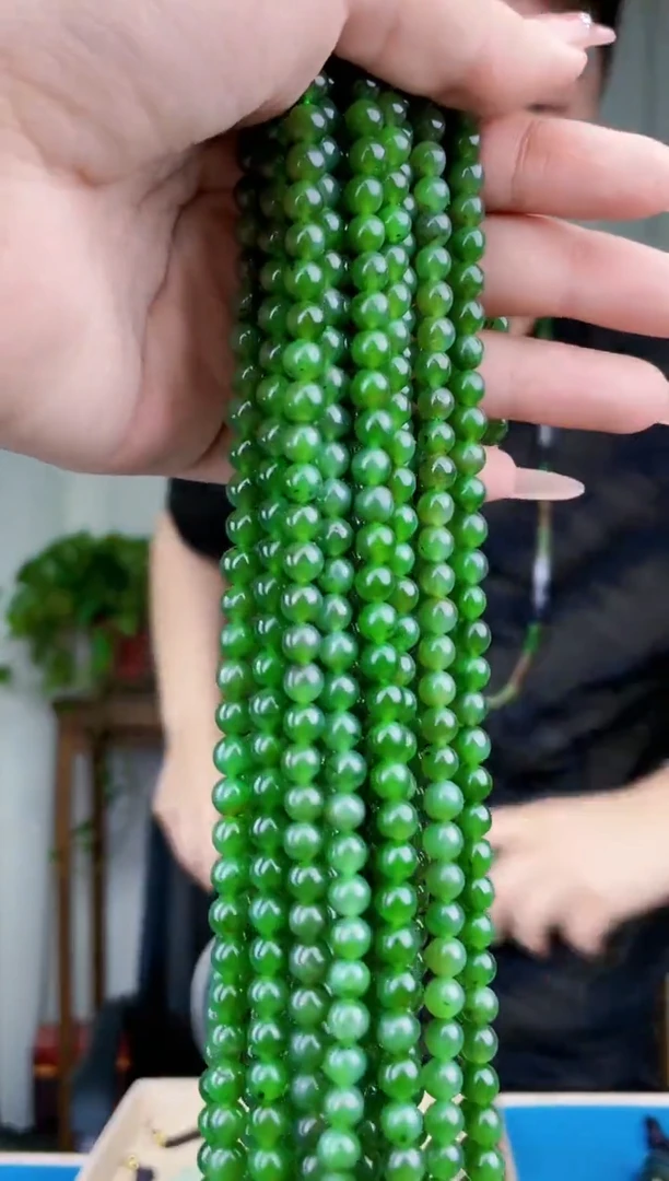 和田玉未镶嵌挂件拍一发一，多样性发货！