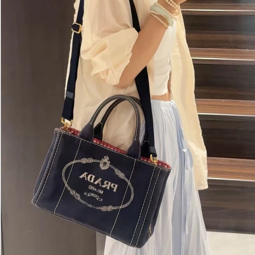95新 Prada/普拉达 胖虎安安/公价0/箱包/两用包/31B2509260082