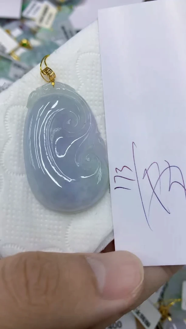 颈饰18K金镶嵌翡翠11111111111