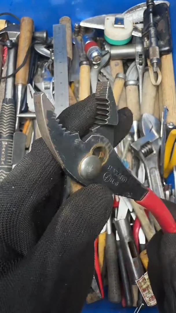 懂****8五金工具钳子剪子等27