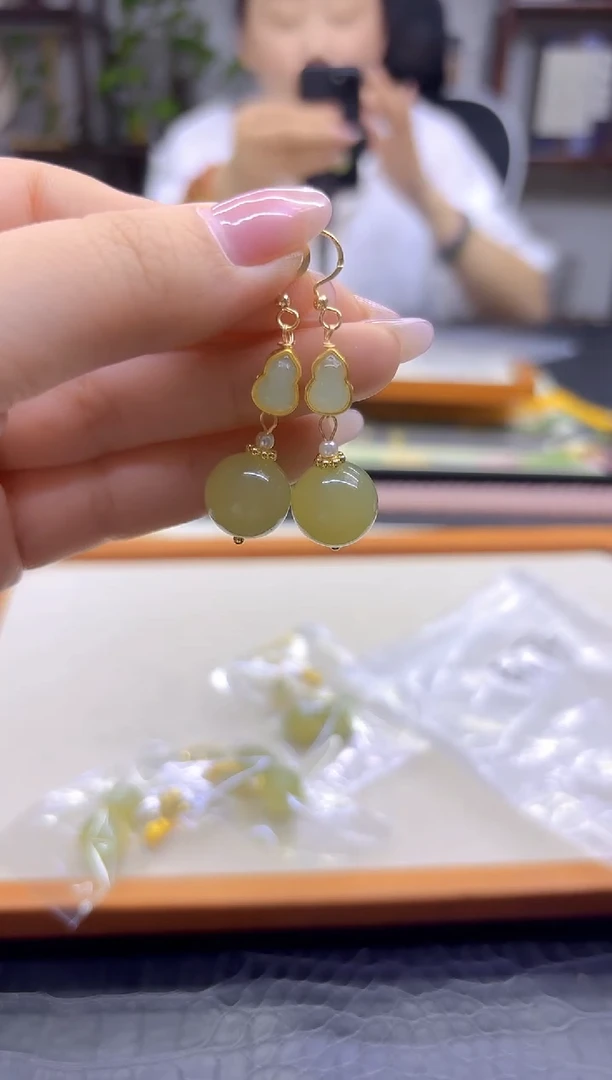 14K金镶嵌和田玉耳饰DIY款E714