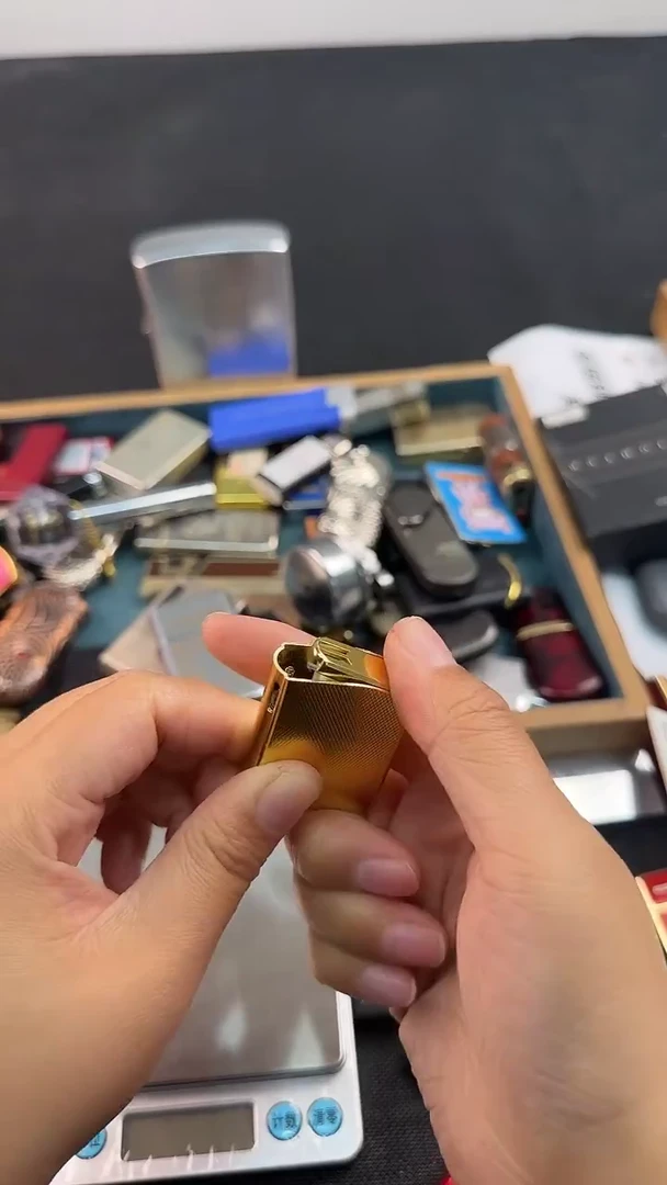 明铬官*?科研打火机