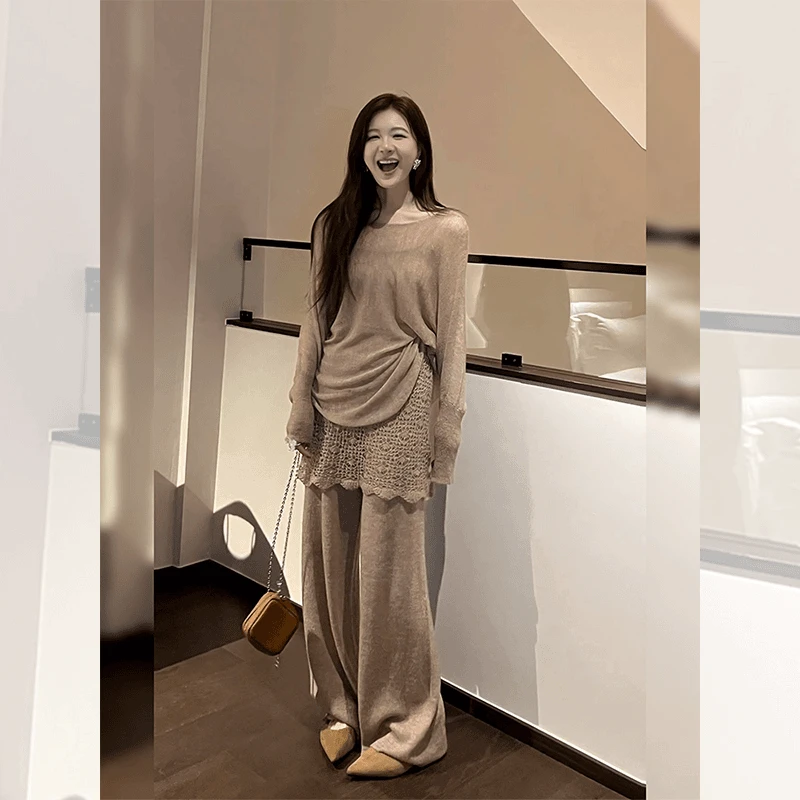 2025新款早秋高级感气质时尚ootd穿搭卡其色针织衫宽松拼接裤子女