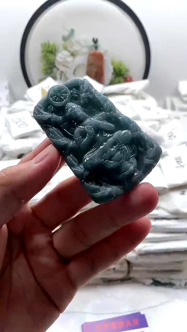 颈饰未镶嵌翡翠大势至